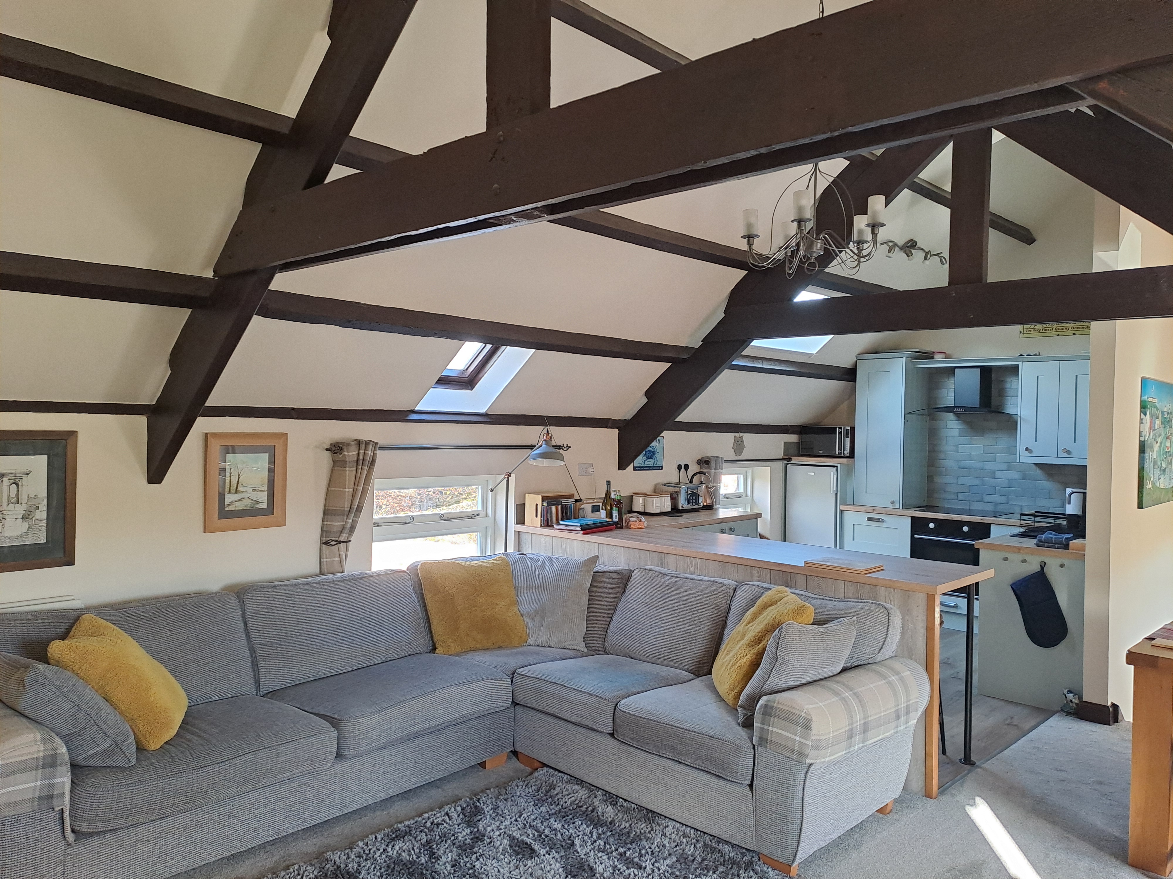 Cove Cottage - Living Room